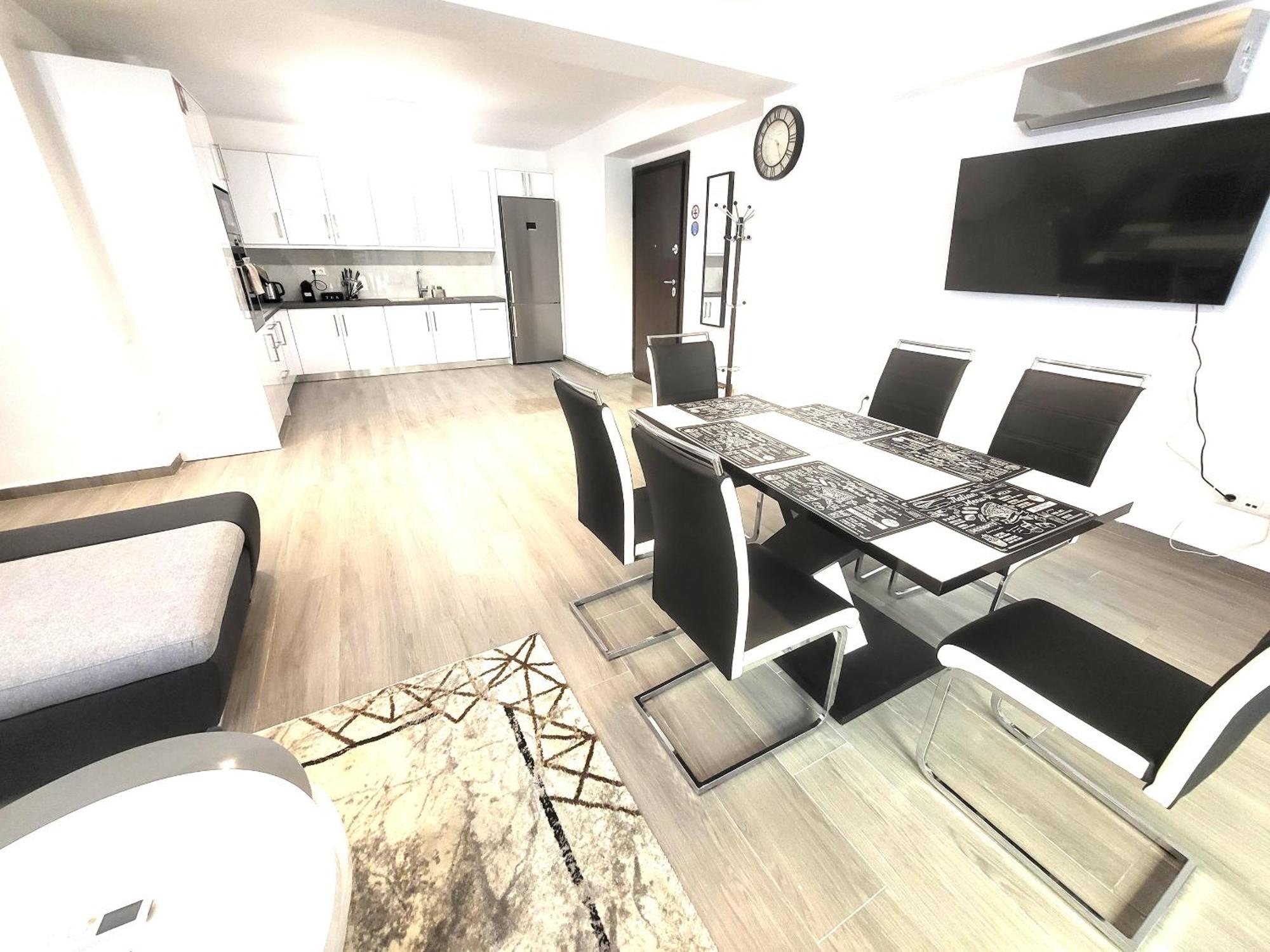 Fabilicious Suites - 2 Apartments- Romantic Jacuzzi & Spacious Family Comfort Athens Exterior photo